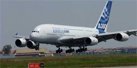 AIRBUS A380  l'atterrissage