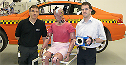 Die Gesprchsteilnehmer: Andreas Huber (BMW-Gruppe, r.) und Roland Kinzel (GDV Systems, l.) (Bild B inklusive Dummy).